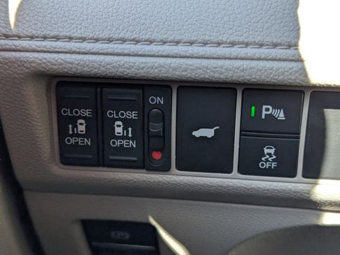 New 2026 Honda Odyssey Touring image 28