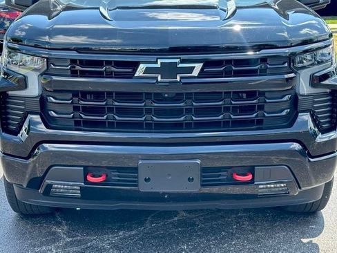 Used 2023 Chevrolet Silverado 1500 RST w/ Redline Edition AWD/4WD image 4