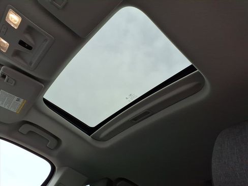 Certified 2025 Ford Maverick XLT w/ Equipment Group 301A image 6