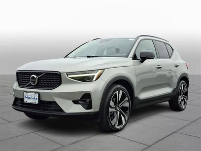 Used 2023 Volvo XC40 B5 Ultimate w/ Protection Package Premier