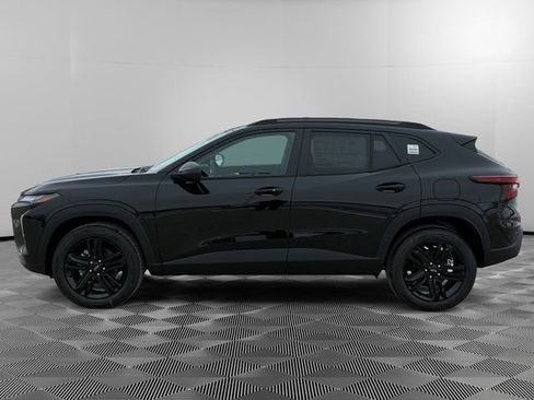New 2026 Chevrolet Trax ACTIV w/ Driver Confidence Package FWD image 2