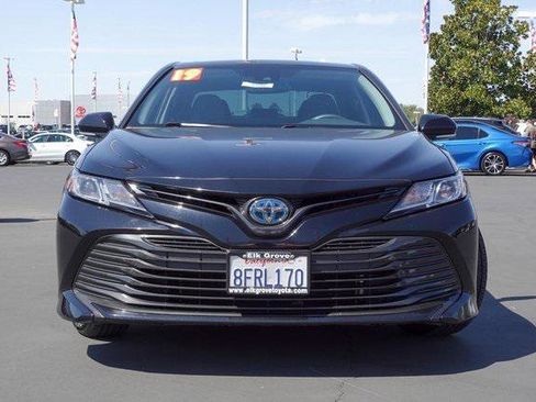 Certified 2019 Toyota Camry LE image 6