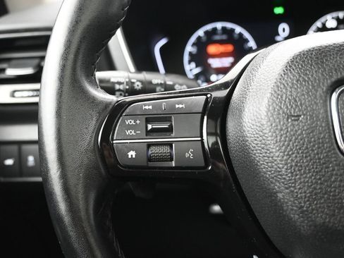 Used 2023 Honda Pilot Touring image 16