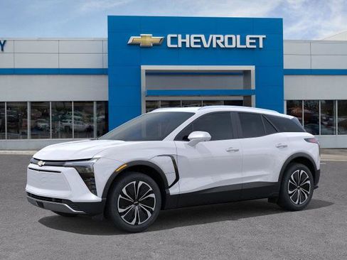 New 2025 Chevrolet Blazer EV LT image 32