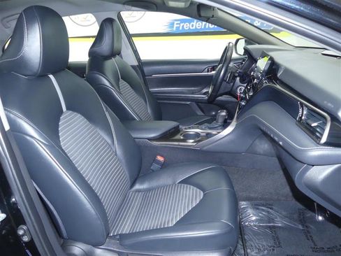 Used 2021 Toyota Camry SE AWD/4WD image 7