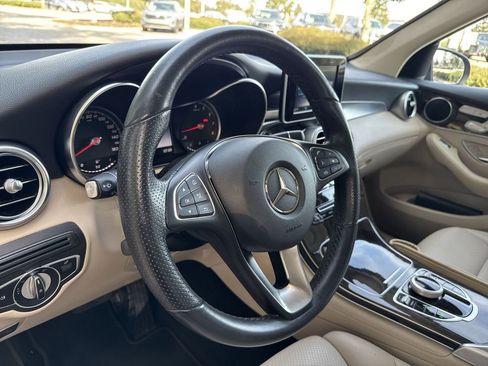 Used 2019 Mercedes-Benz GLC 300 image 18