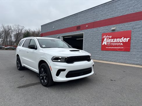 Used 2025 Dodge Durango GT AWD/4WD image 1
