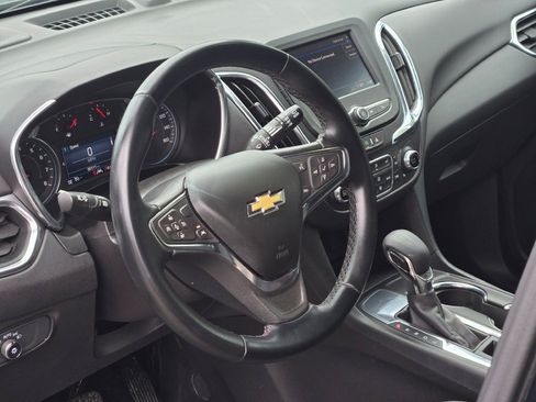 Certified 2024 Chevrolet Equinox LT FWD image 25