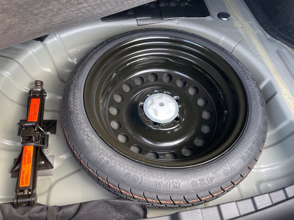 Used 2025 Nissan Sentra SR FWD image 27