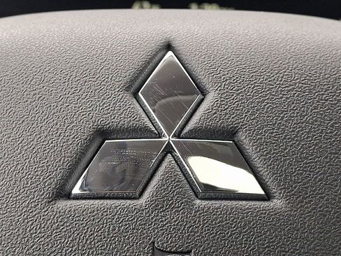 New 2026 Mitsubishi Outlander SEL AWD/4WD image 11