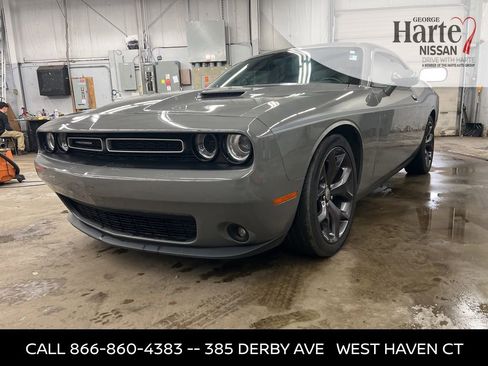 Used 2017 Dodge Challenger SXT Plus image 1