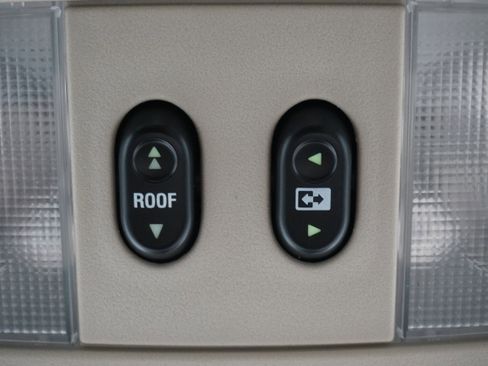 Used 2004 Ford F150 Lariat image 18