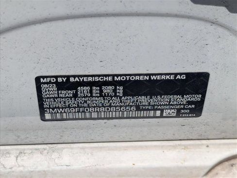 Certified 2024 BMW 330i Sedan w/ Convenience Package RWD image 22