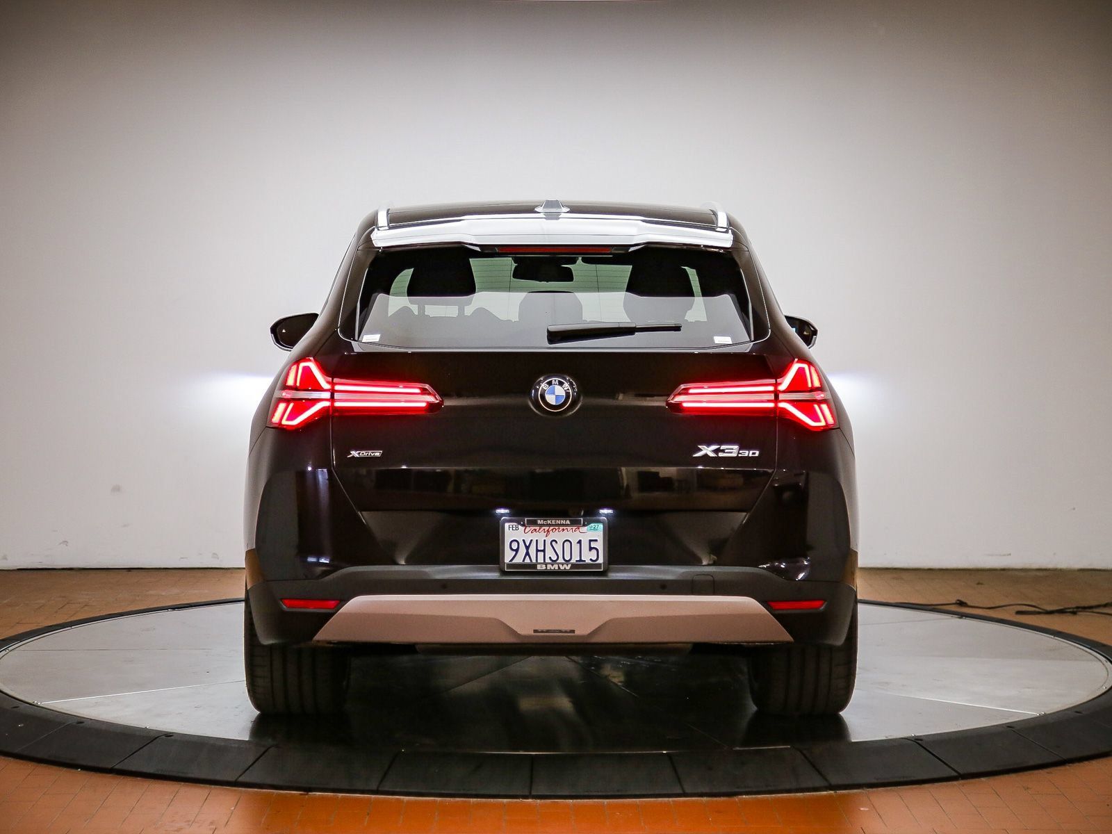 Used 2026 BMW X3 xDrive30i w/ Premium Package AWD/4WD image 3