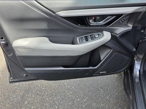 Certified 2025 Subaru Outback Limited image 35