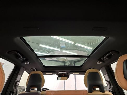 Used 2017 Volvo XC90 T6 Momentum w/ Vision Package AWD/4WD image 23
