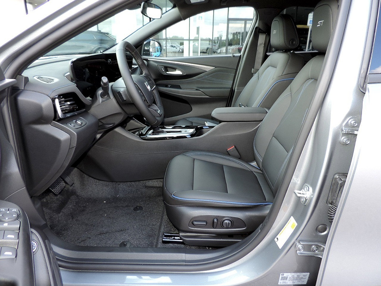 New 2026 Buick Envista Sport Touring w/ Convenience I Package FWD image 11