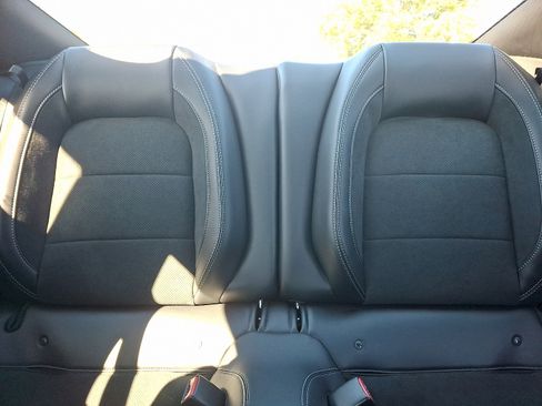 Used 2016 Ford Mustang Shelby GT350 w/ Technology Package image 19