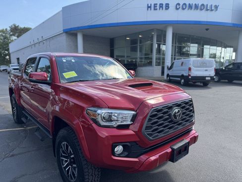 Used 2020 Toyota Tacoma TRD Sport w/ Technology Package AWD/4WD image 1