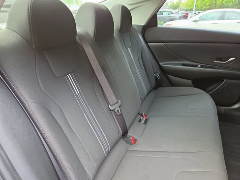 Used 2021 Hyundai Elantra SEL FWD image 35