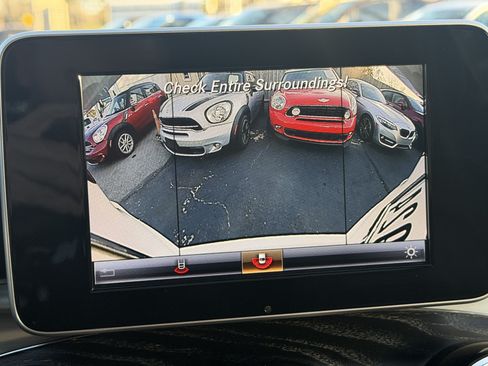 Used 2019 Mercedes-Benz GLC 300 image 38