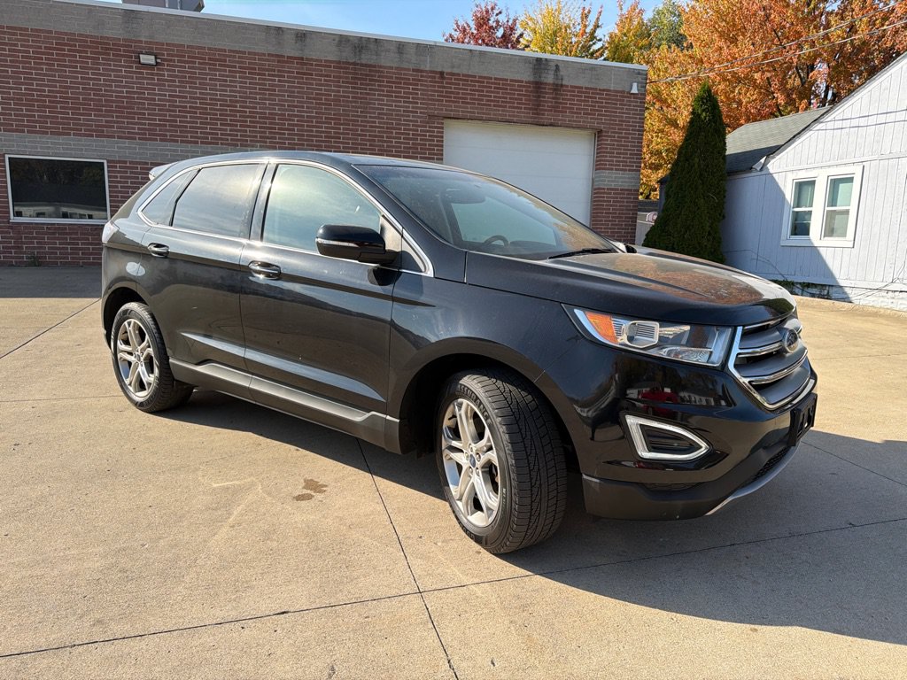 Used 2018 Ford Edge Titanium AWD/4WD image 3