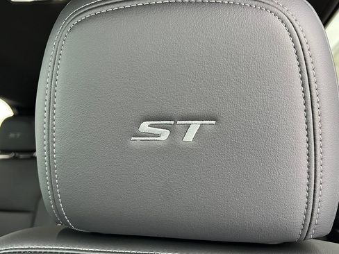 New 2026 Buick Enclave Sport Touring w/ Power Package image 15