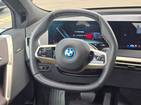 Used 2024 BMW iX xDrive50 w/ Premium Package AWD/4WD image 29