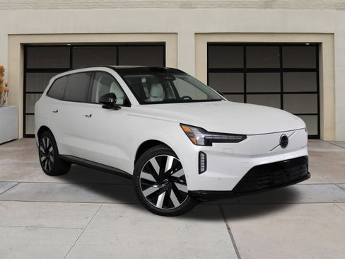New 2025 Volvo EX90 Ultra image 18