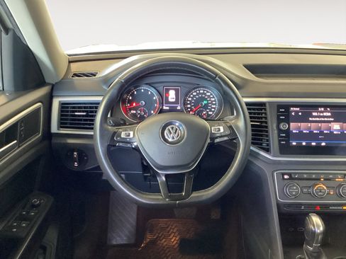 Used 2019 Volkswagen Atlas SE w/ Panoramic Sunroof Package AWD/4WD image 12
