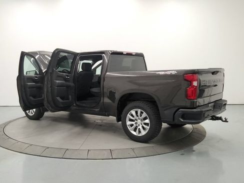 Used 2021 Chevrolet Silverado 1500 Custom AWD/4WD image 13