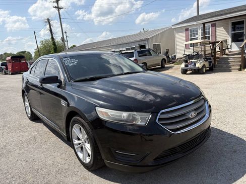 Used 2014 Ford Taurus SEL w/ Equipment Group 201A image 6