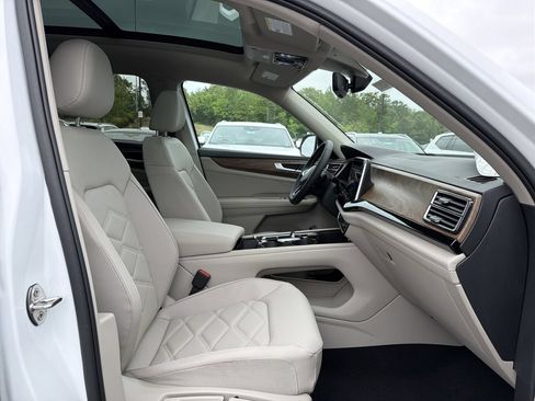 New 2026 Volkswagen Atlas SE FWD image 20