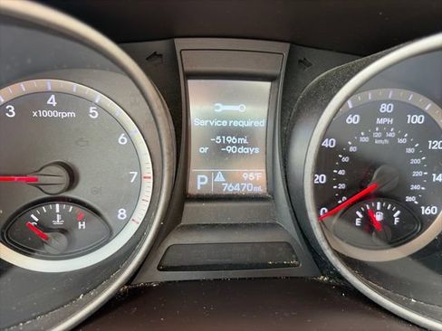 Used 2016 Hyundai Santa Fe Sport w/ Option Group 02 FWD image 11