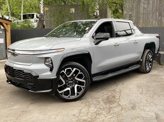 Used 2025 Chevrolet Silverado EV RST AWD/4WD video 1