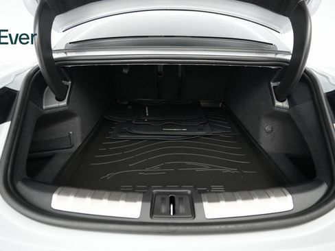 Used 2021 Porsche Taycan 4S w/ Premium Package image 26