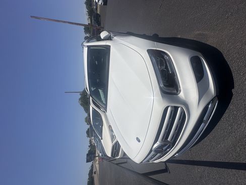 Used 2020 Mercedes-Benz GLB 250 w/ Premium Package image 2