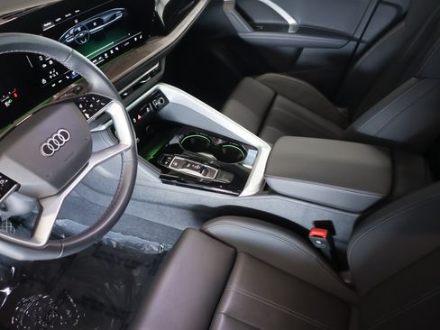 Certified 2025 Audi Q5 Premium Plus w/ Premium Plus AWD/4WD image 22