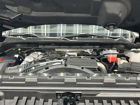 Used 2025 GMC Sierra 3500 Denali image 21