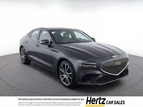 Used 2025 Genesis G70 2.5T image 1