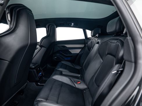 Certified 2024 Porsche Taycan GTS image 23