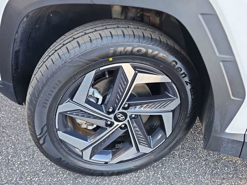 Used 2024 Hyundai Tucson Limited image 39