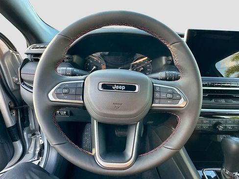 New 2026 Jeep Compass Trailhawk w/ Trailer Tow Group image 11