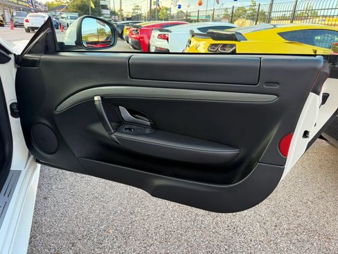 Used 2013 Maserati GranTurismo Sport RWD image 22