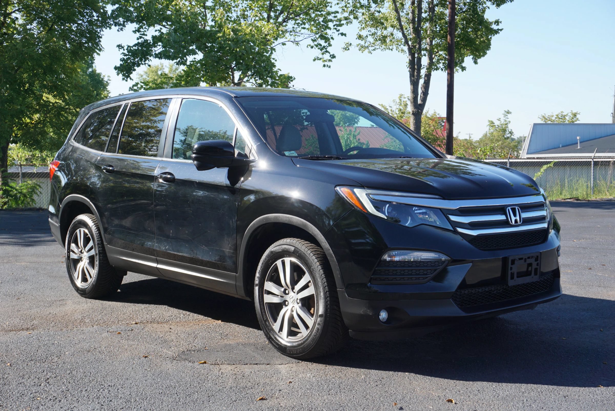 Used 2016 Honda Pilot EX image 3