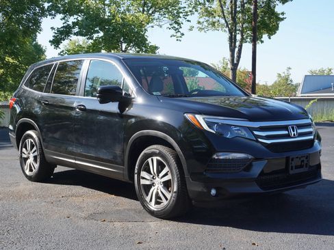 Used 2016 Honda Pilot EX image 3