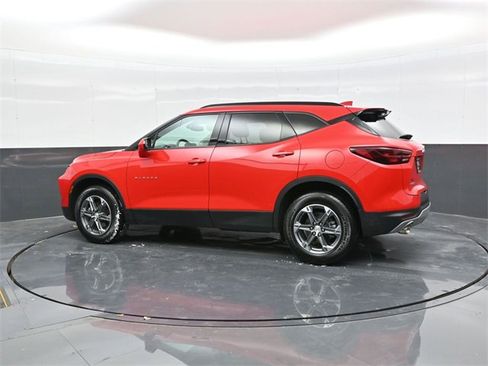 Used 2024 Chevrolet Blazer LT w/ Convenience Package image 4