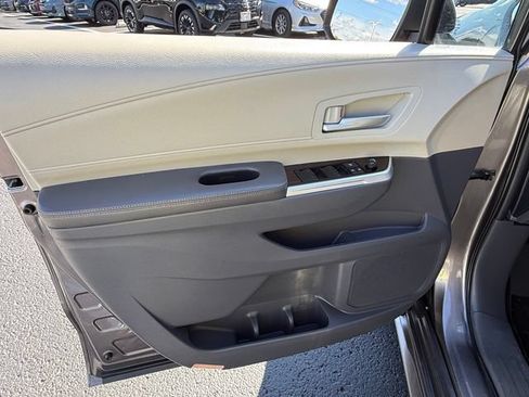 Used 2021 Toyota Sienna XLE FWD image 13