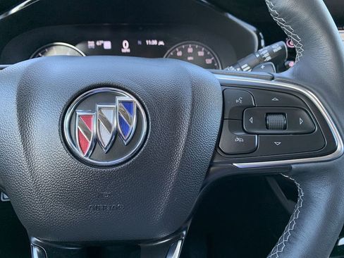 Used 2023 Buick Envision Avenir image 20