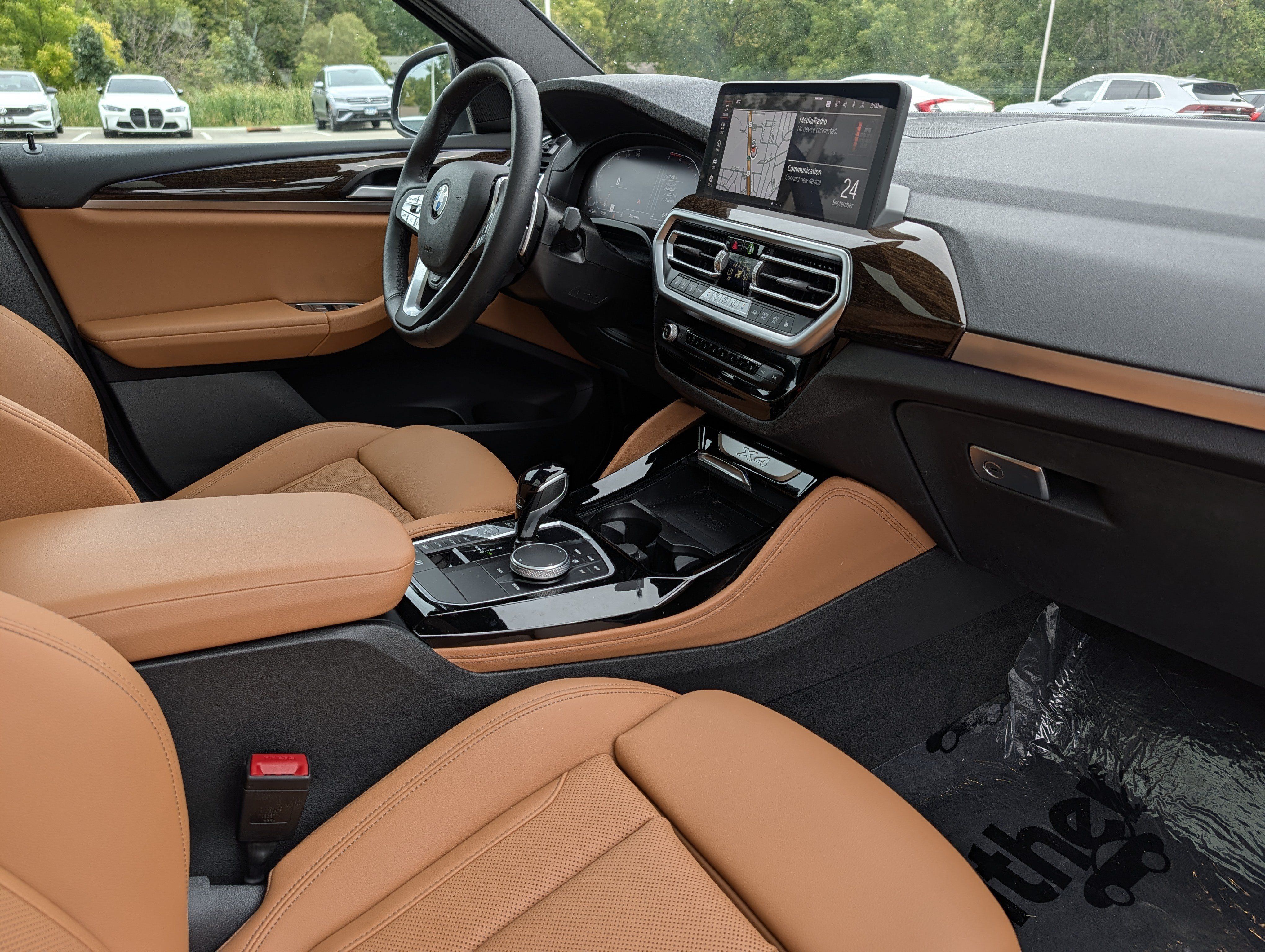 Used 2024 BMW X4 xDrive30i w/ Premium Package AWD/4WD image 19